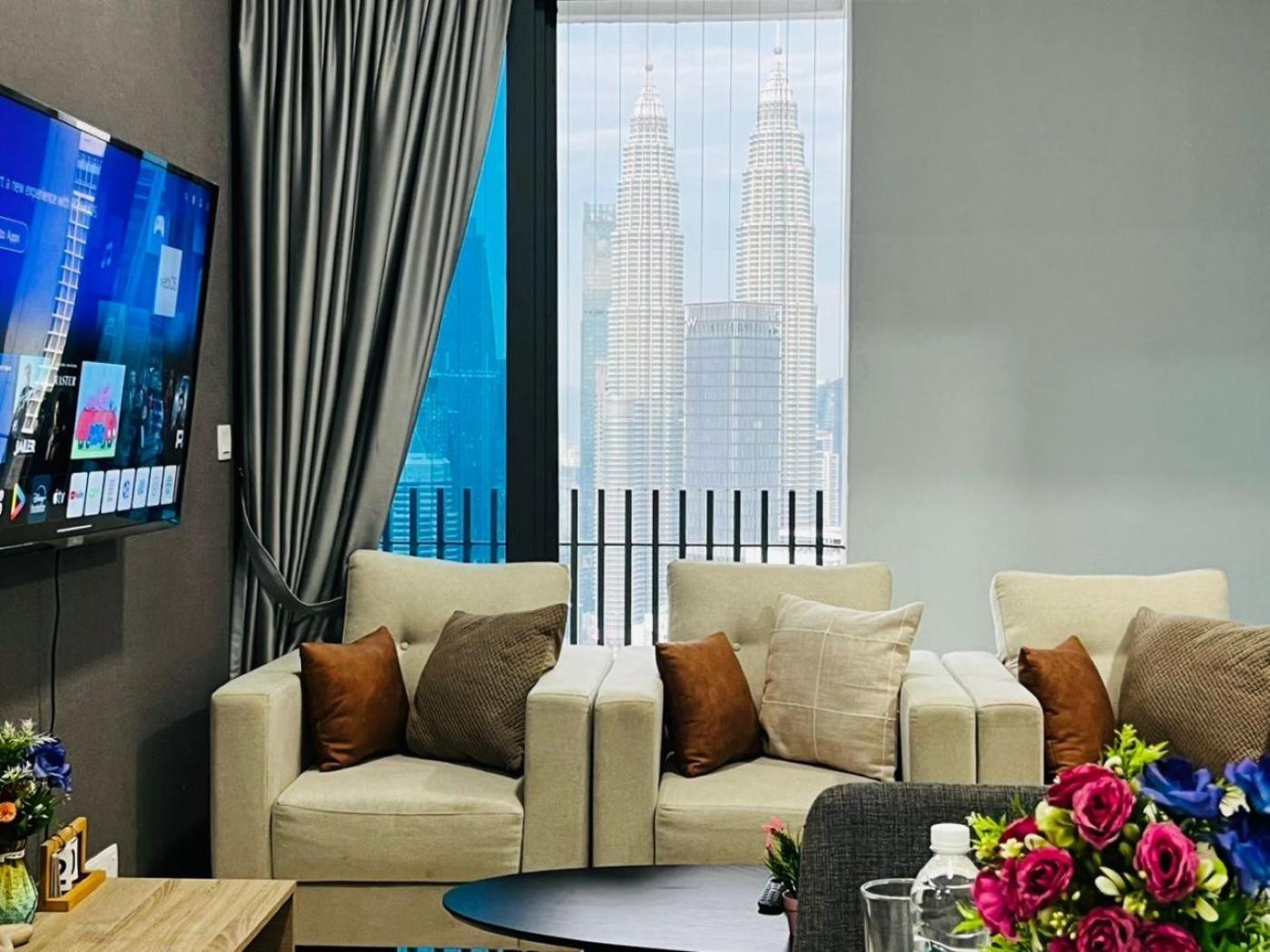 The Luxe Suites Klcc By Cozy Stay Kuala Lumpur Exterior photo